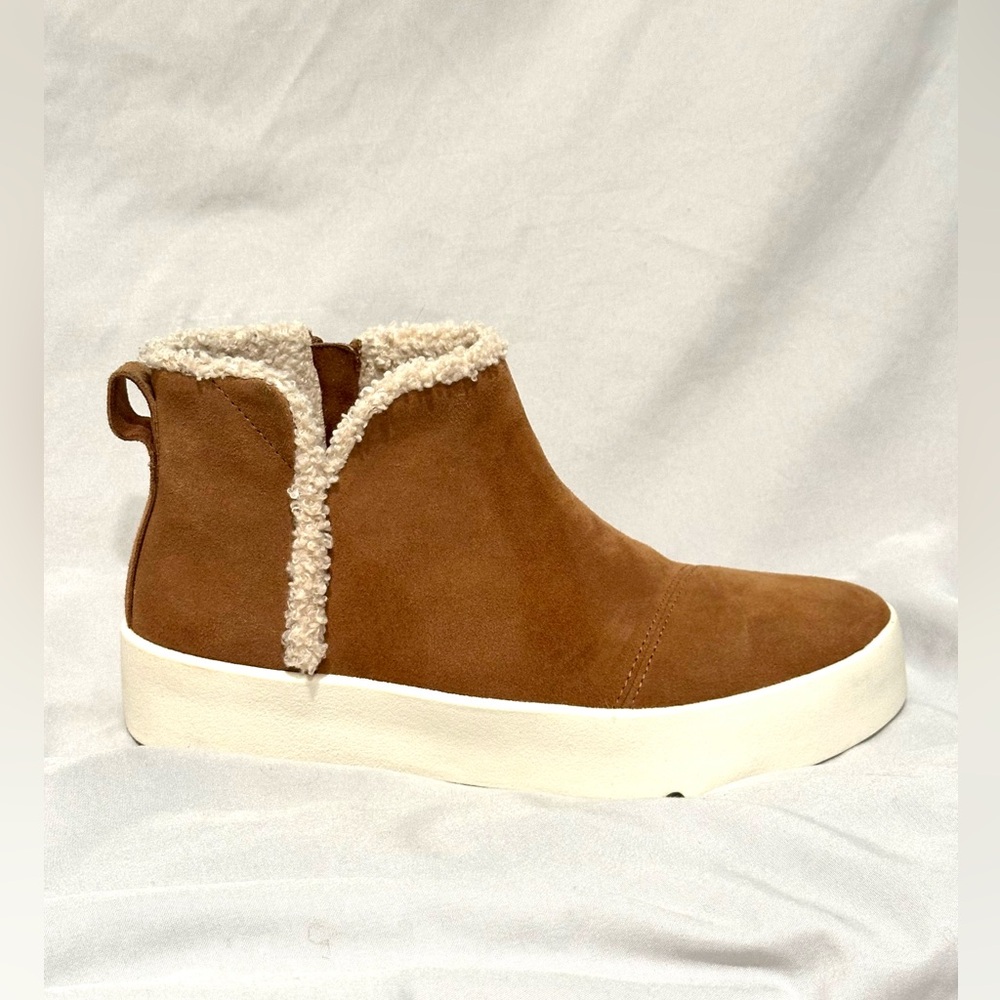 Tom’s Bootie Women's Size 8 Tan Suede - Picture 3 of 6